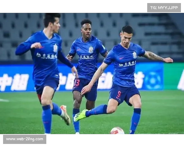 海港三连冠背后的务实打法与稳健心态分析 海港三连冠背后的务实打法与稳健心态分析